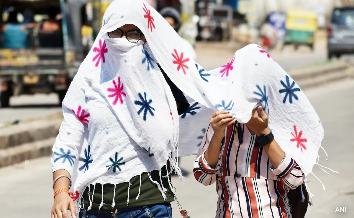 Mumbai Sets Up Cold Rooms, Stocks Up On Medicines To Battle Heat Wave