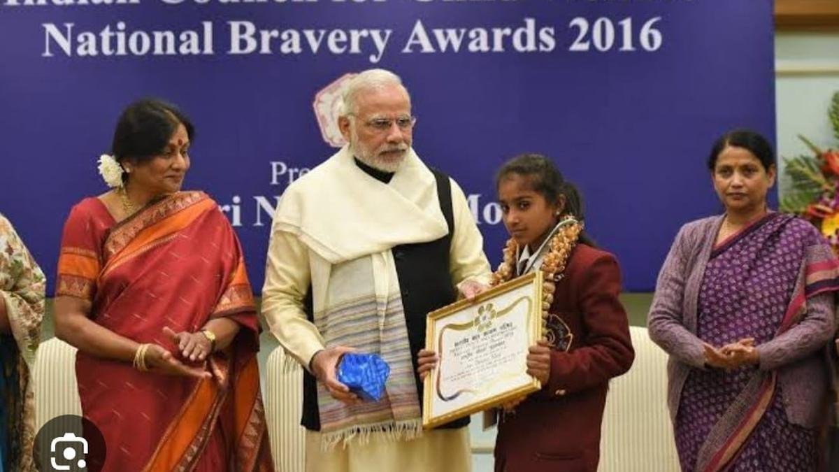 Bravery award winner says she’ll not vote for Pralhad Joshi