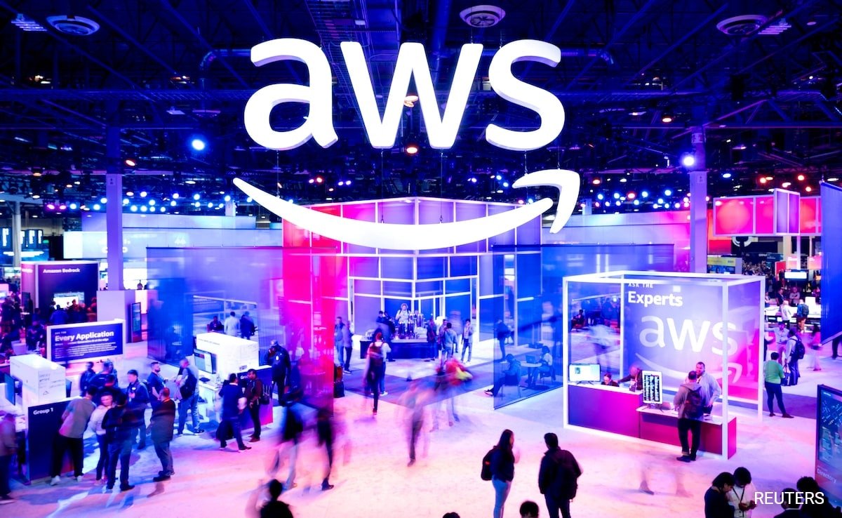 Amazon Web Services Lays Off Hundreds Of Tech, Sales Staff