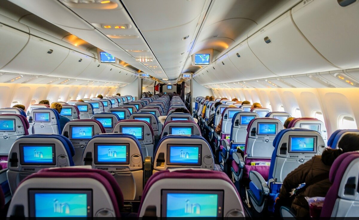 Unwilling To Switch? Flight Attendant’s Solution For Stubborn Passengers