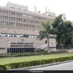 Bureaucrat Sheds Light On “Real Situation” Of Placements In IITs. See Post