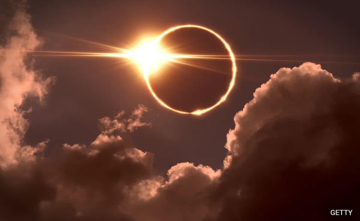 Total Solar Eclipse Today: Here Are The 5 Stages Of The Cosmic Event