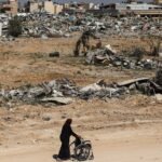 “Smells Like Death”: Gazans Return To Khan Yunis As Israel Troops Pull Out