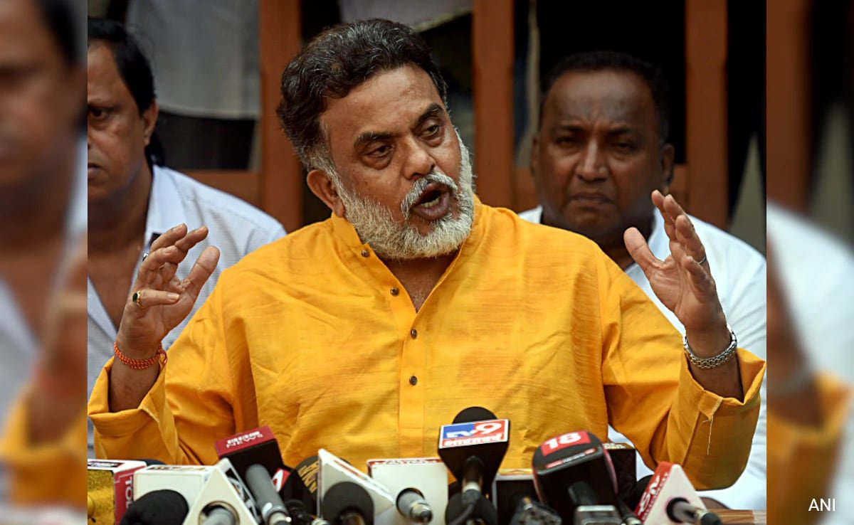 “Jai Shri Ram”: Sanjay Nirupam Drops Broad Hint Of Future Plans