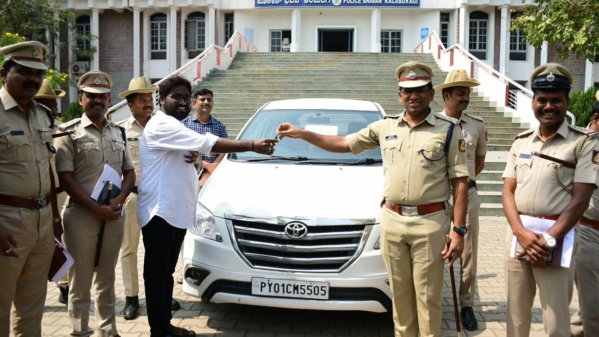 Kalaburagi Police arrest five-man inter-State gang of car lifters, recover vehicle