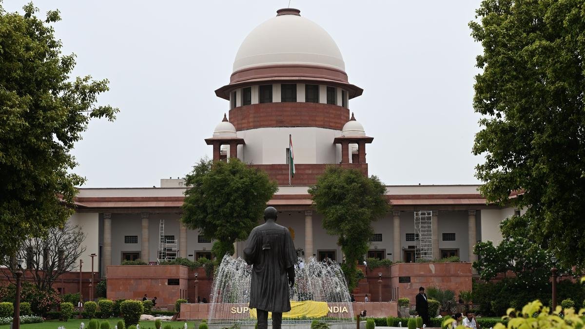 Don’t be under impression that case will be adjourned if you name senior advocate: Supreme Court