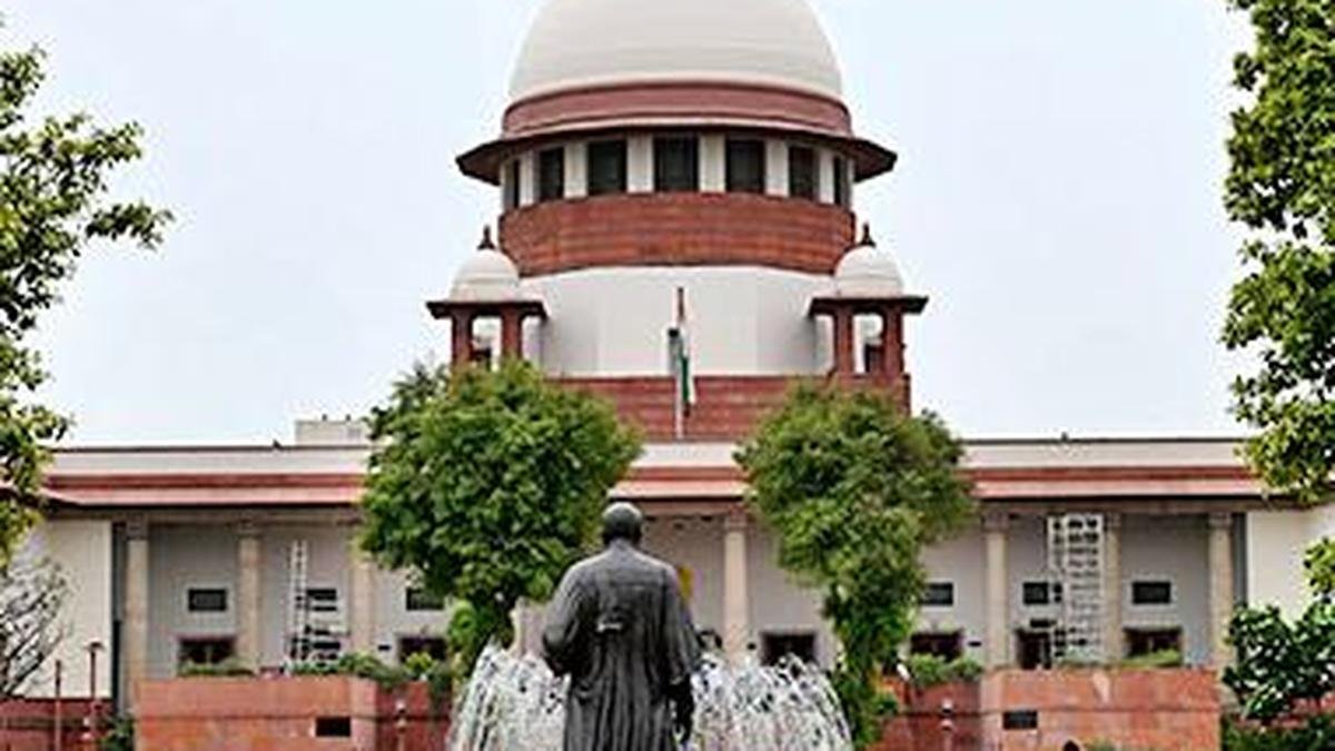 Supreme Court asks Election Commission response on pleas for EVM verification