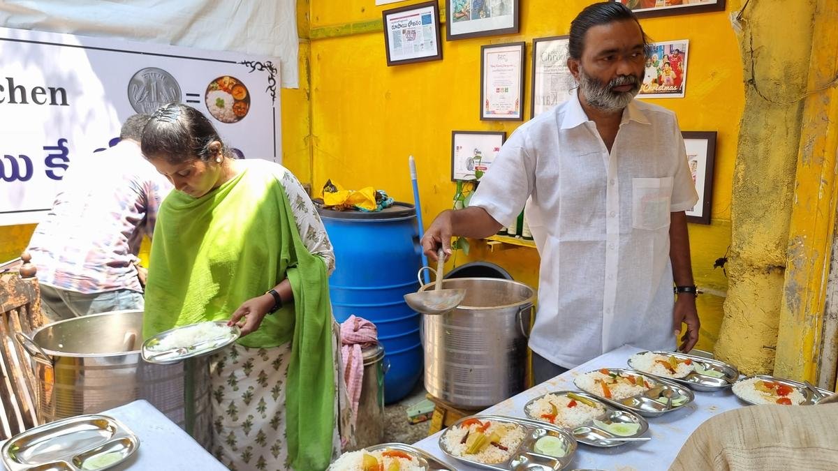 A meal for a ₹: Karuna’s Kitchen brings hope to Hyderabad’s hungry